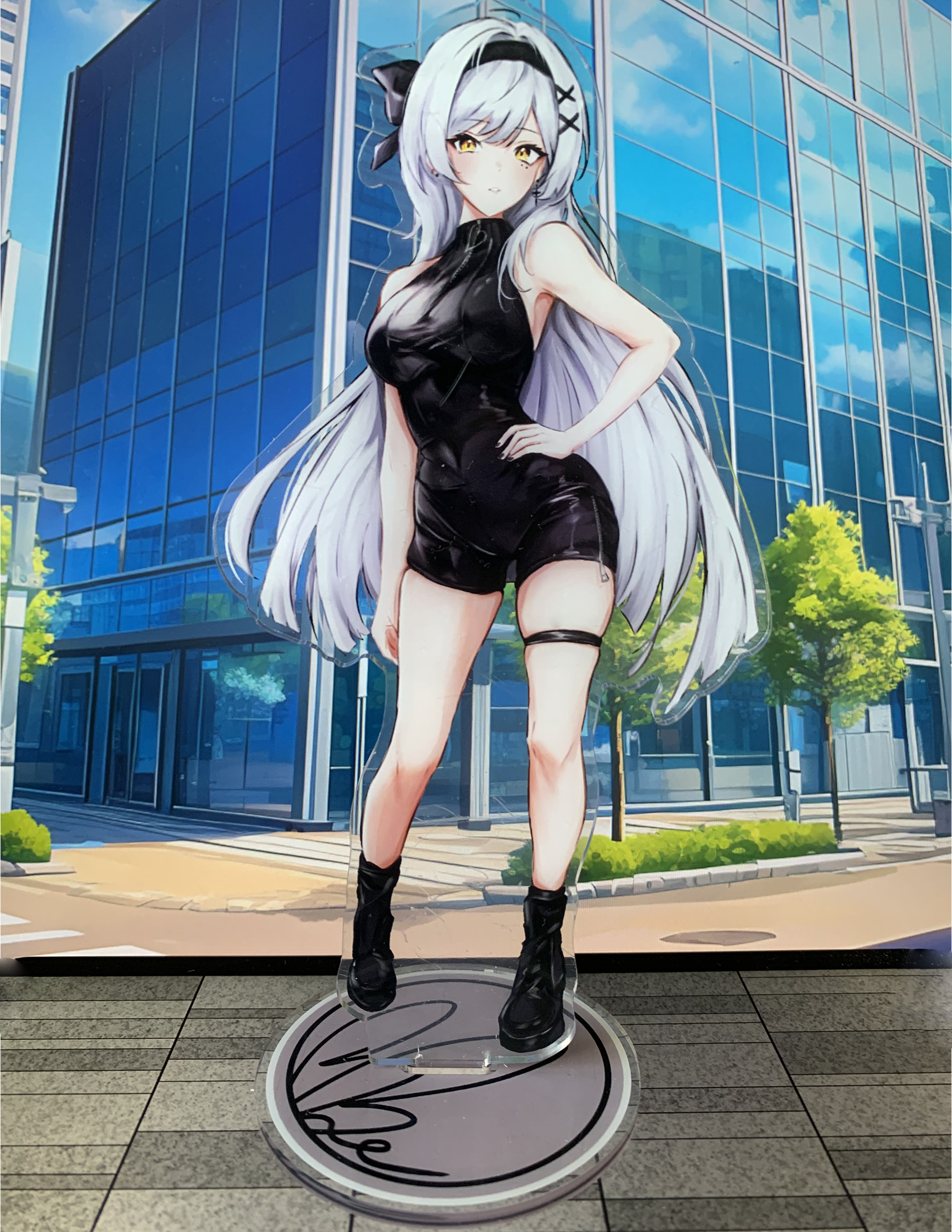 Bebe Casual No.1 - Standee